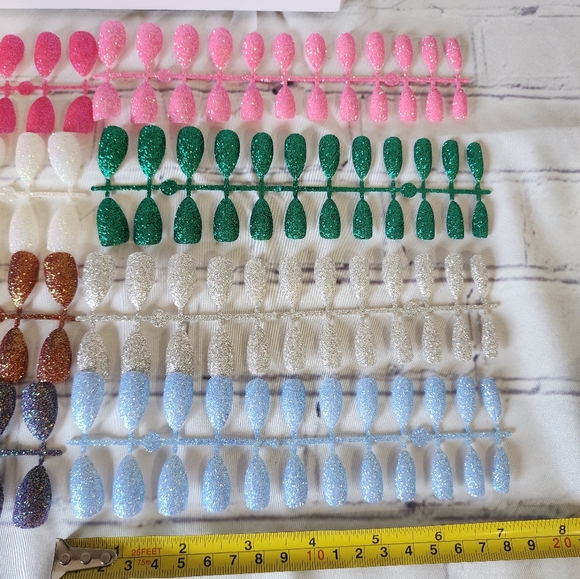 Glitter Nails Set of 8 - Picture 3 of 10